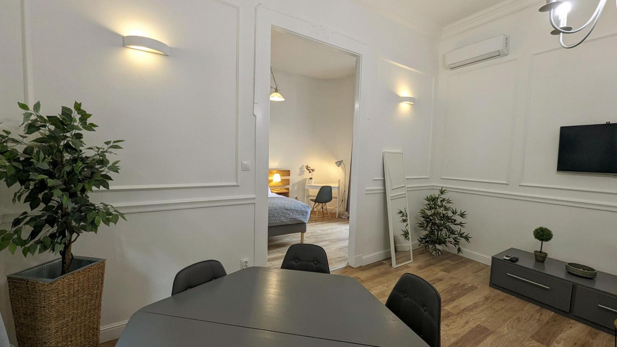 3 Room Apartment In The Beautiful Street 布达佩斯 外观 照片
